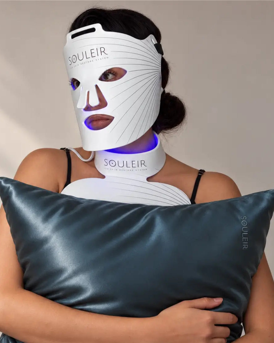 led light therapy and silk pillowcase graphite bundle souleir australia